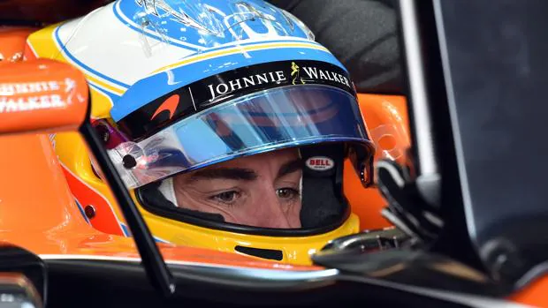 Alonso comienza los libres decimocuarto; Sainz, undécimo
