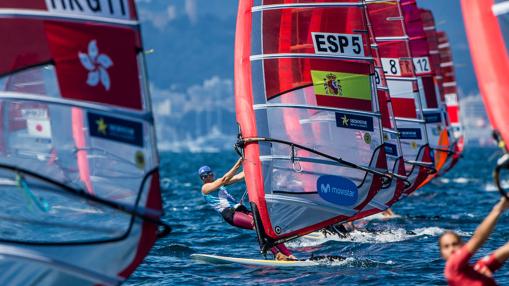 Marina Alabau, líder en tablas