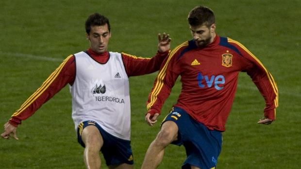 Arbeloa y Piqué, en un entrenamiento de la selección en 2012