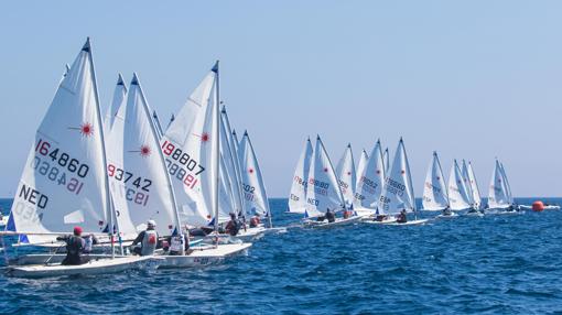 Carlos Martínez y Mónica Azón, dominadores del EuroLaser Masters Cup