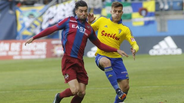 Otro paso del líder hacia Primera