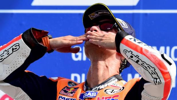 Mir, Márquez y Pedrosa protagonizan el dominio español del primer día