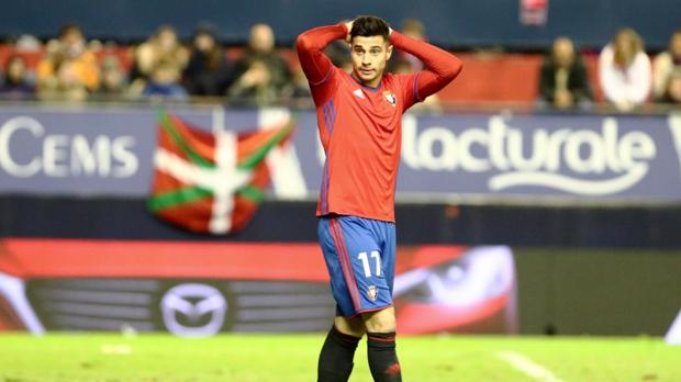 Osasuna brinda una alegría a su afición en la despedida de El Sadar