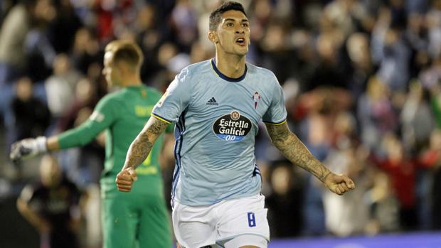 Pablo Hernández celebra el cuarto gol del Celta y que le acabó dando el triunfo al Celta sobre el Barcelona