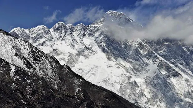 Fotografía del Everest antes del seísmo que sufrió Nepal en 2015