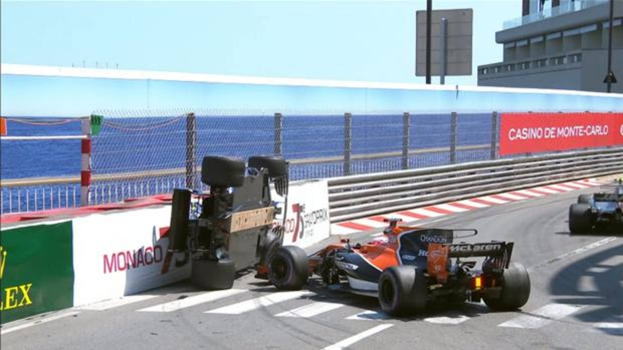 Accidente de Button y Wehrlein (volcado), durante el GP de Mónaco