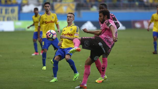 Los resultados del Tenerife en casa, buen augurio para el Cádiz CF