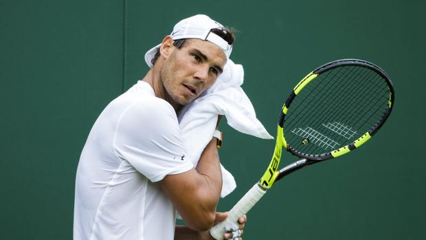 Rafael Nadal, durante un entrenamiento en Wimbledon