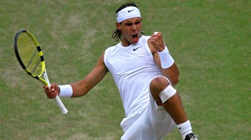 Rafael Nadal celebrando un punto en la final de 2008 contra Federer