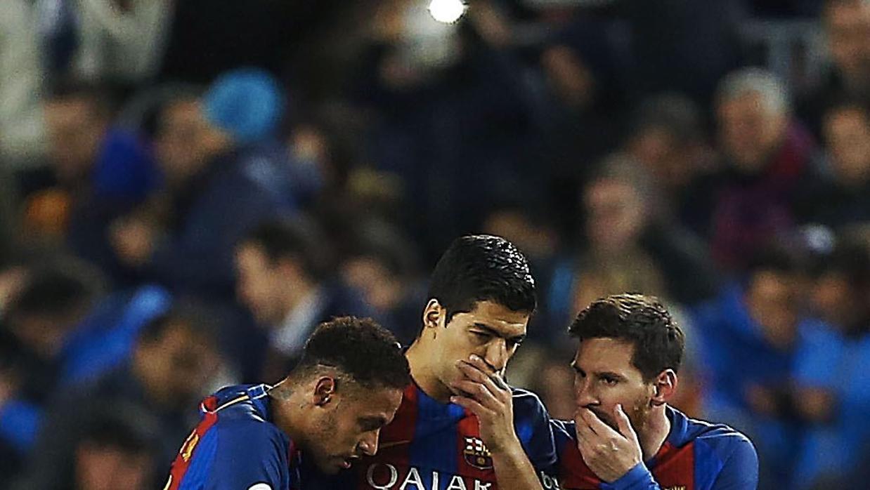 Leo Messi, Neymar y Luis Suárez durante un partido del Barcelona