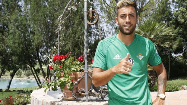 Camarasa: «Soy consciente de la apuesta que ha hecho el Betis por mí»