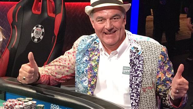 Pide permiso a su mujer para jugar y se planta en la final del Mundial de Póker