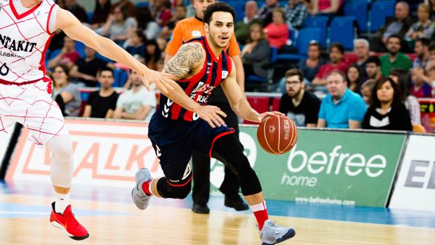 Larkin deja tirados a Baskonia y Barcelona para jugar en los Celtics