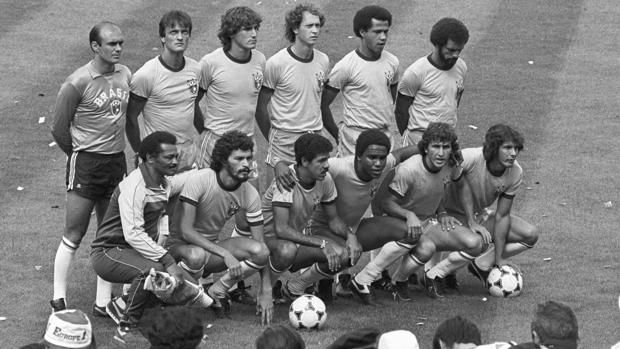 Selección de Brasil en el Mundial de España 82, con Waldir Peres como portero