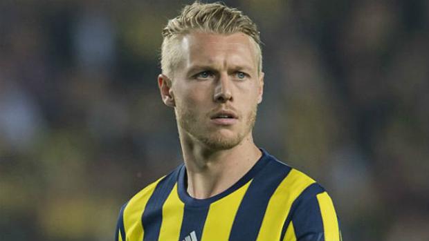 Simon Kjaer pone rumbo a Sevilla para cerrar su fichaje