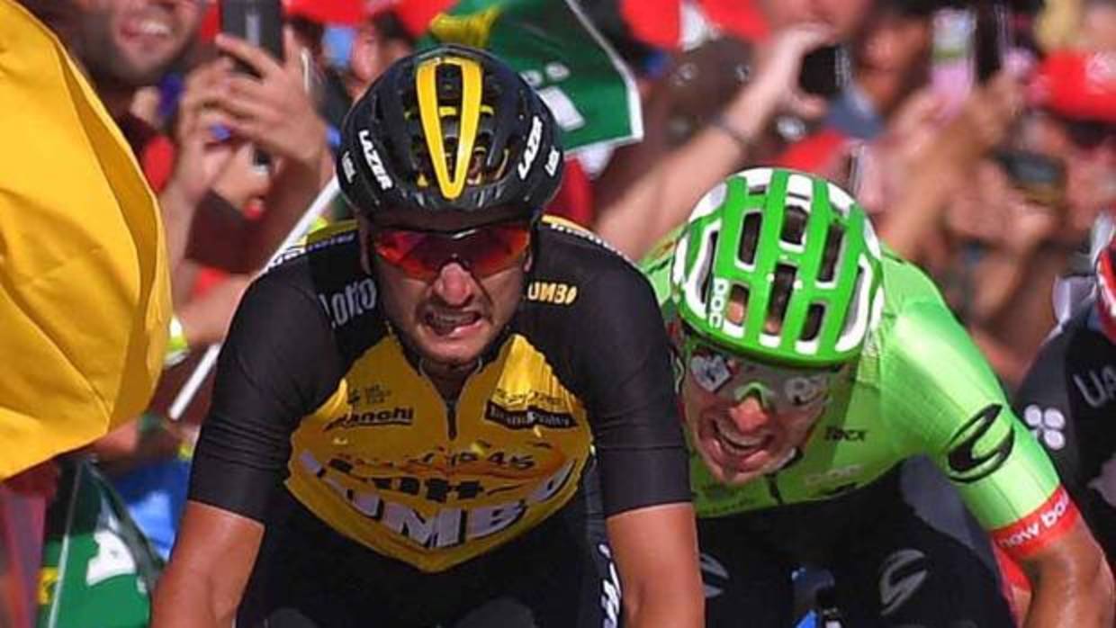 Lobato roza el triunfo en una llegada al sprint de La Vuelta
