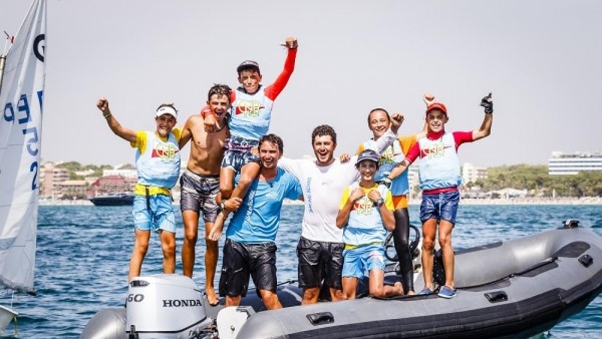 Duelo del CN sa Ràpita y CN s&#039;Arenal en la regata por equipos de Optimist