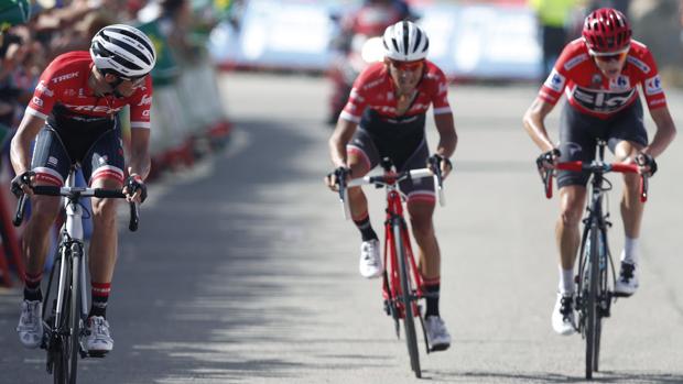 Solo Contador aguanta a Froome