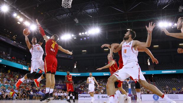 España arrasa en su debut en el Eurobasket