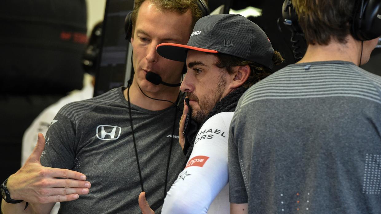 Alonso: «El objetivo es estar con los dos coches en los puntos»