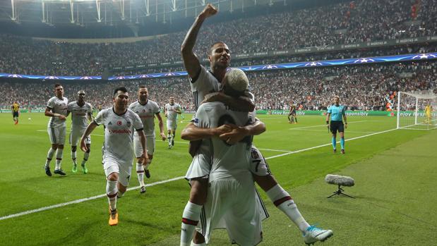 Al Besiktas le basta un buen primer tiempo