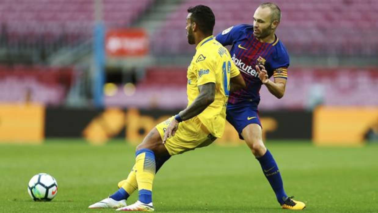 Iniesta, durante el partido contra Las Palmas