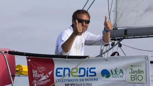 Ian Lipinsk a 300 millas de Las Palmas de Gran Canaria