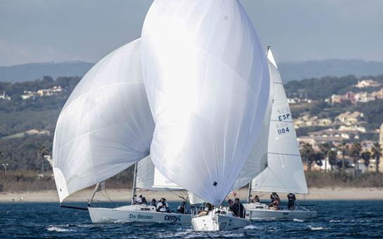 «Marbella», primer líder del Circuito de J 80 de Sotogrande