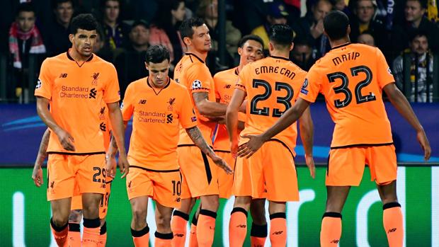 El Liverpool se aúpa al liderato con una goleada histórica