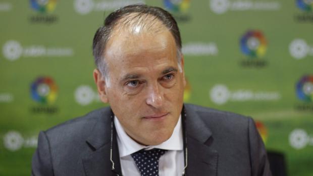 Francia pide a la Federación Española que «tranquilice» a Javier Tebas