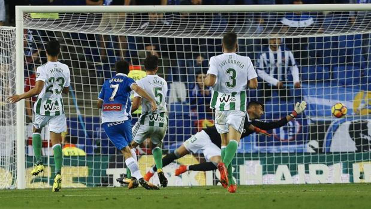 Un momento del Español-Betis