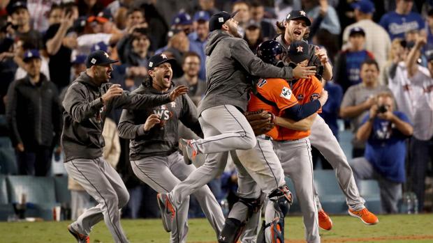 Los Houston Astros ganan las World Series en el séptimo partido