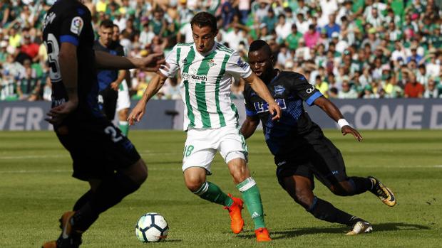 Contraste entre el Betis del Benito Villamarín y el que juega a domicilio