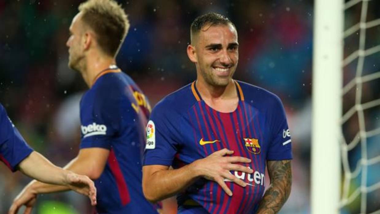 Paco Alcácer celebra uno de los goles que le marcó al Sevilla este pasado sábado