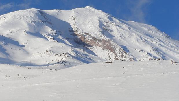 Un alpinista alemán sobrevive tras caerse y pasar cinco días en una grieta en los Alpes