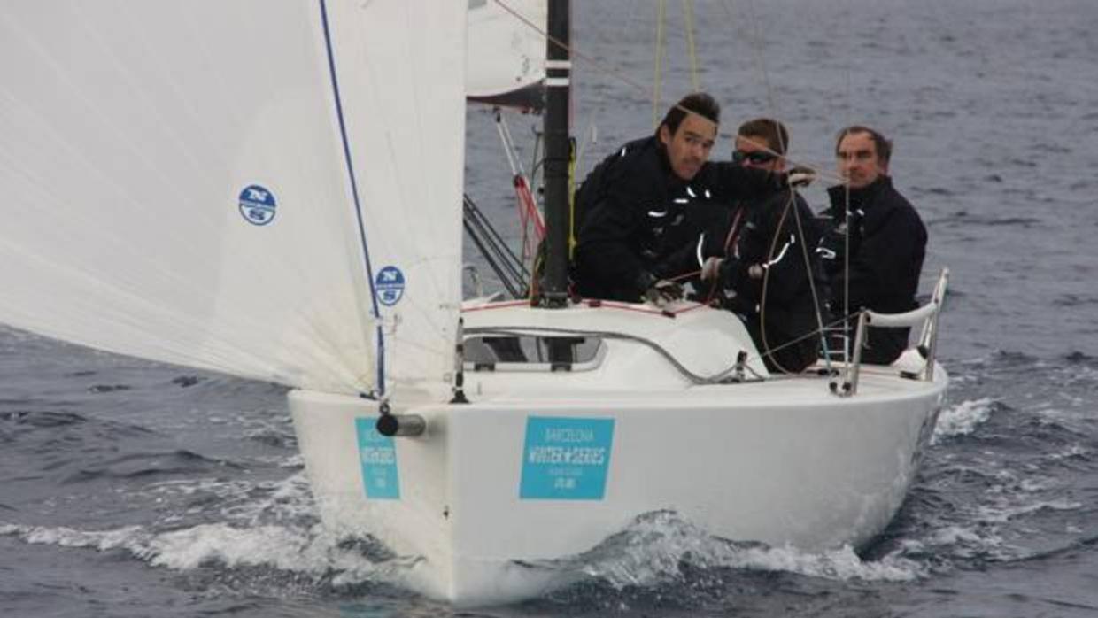 «Akewele» y «Gunter» dominan en J80 y J70 en Barcelona