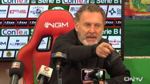 El despiadado ataque del técnico del Ternana a la selección italiana