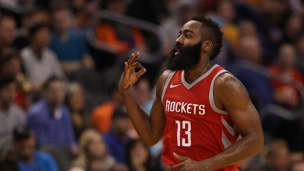 Los Rockets: 90 puntos al descanso