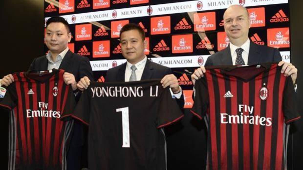 Yonghong Li, tras llegar al Milán