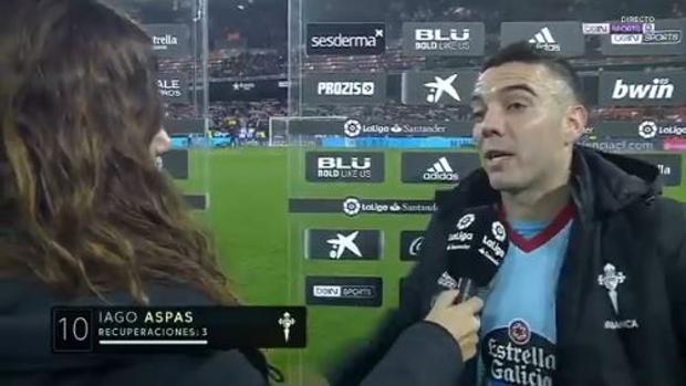 Iago Aspas carga contra el árbitro