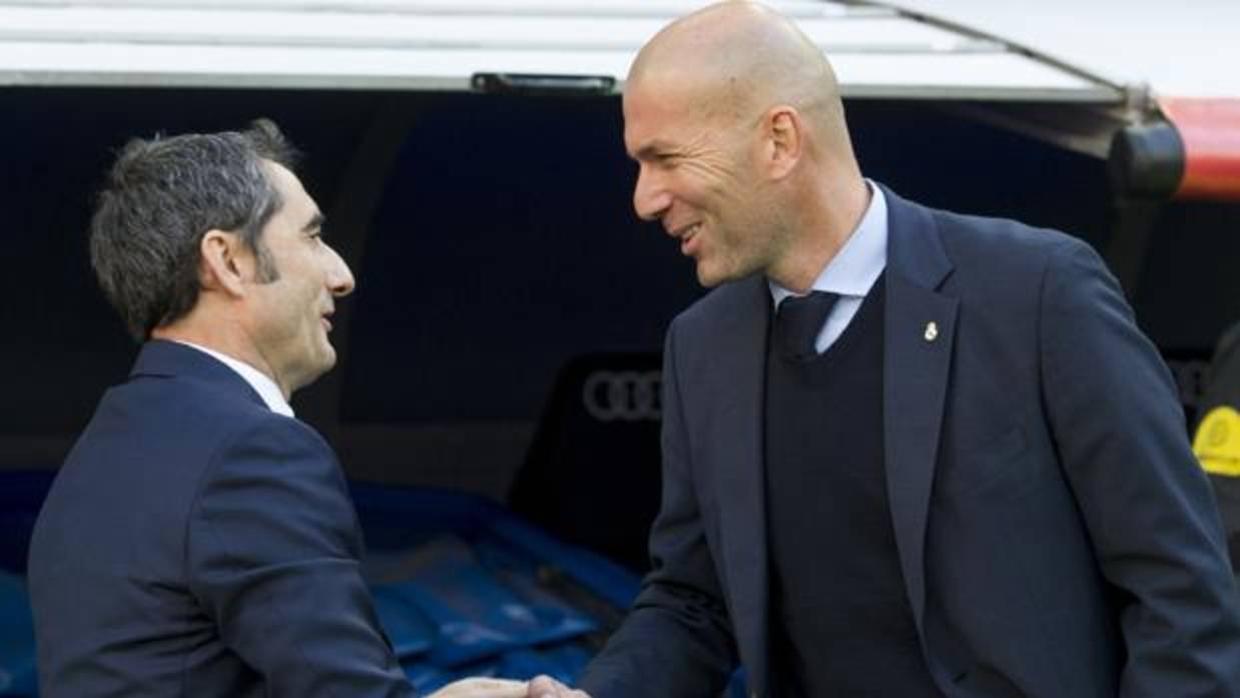 Valverde y Zidane se saludan