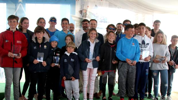 Antonio Villalón y Susana Ridao, campeones de la cita gaditana de la Optimist Excellence Cup