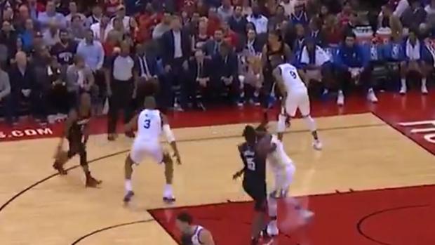 La «burla» de Chris Paul a David West