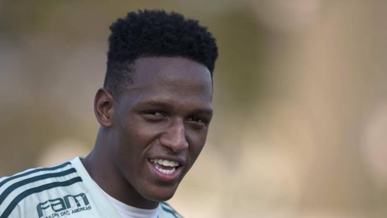 Yerry Mina será jugador del Barcelona durante las próximas cincotemporadas