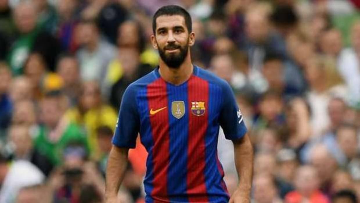 Arda Turan durante uno de sus partidos con el Barcelona