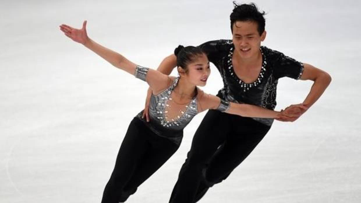 Kim Ju-sik y Ryom Tae-ok, patinadores norcoreanos que acudirán a los Juegos Olímpicos de Invierno