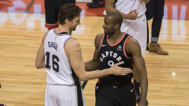 Los Raptors de Ibaka superan a los Spurs de Pau Gasol