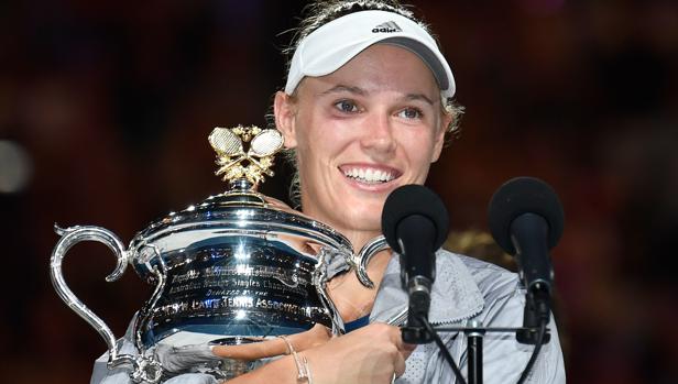 Wozniacki gana una de las mejores finales de la historia del torneo