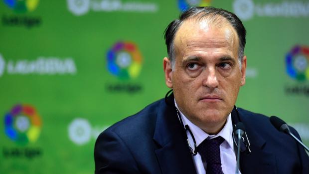 Javier Tebas confiesa que la oferta de Italia le «fascina»