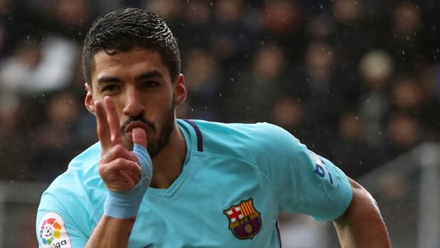 Luis Suárez le tiene tomada la medida al Eibar